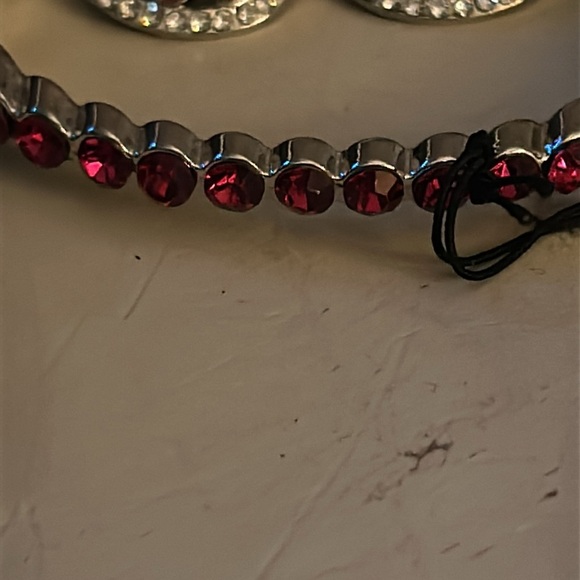 Paparazzi earring and bracelet set - Picture 3 of 5